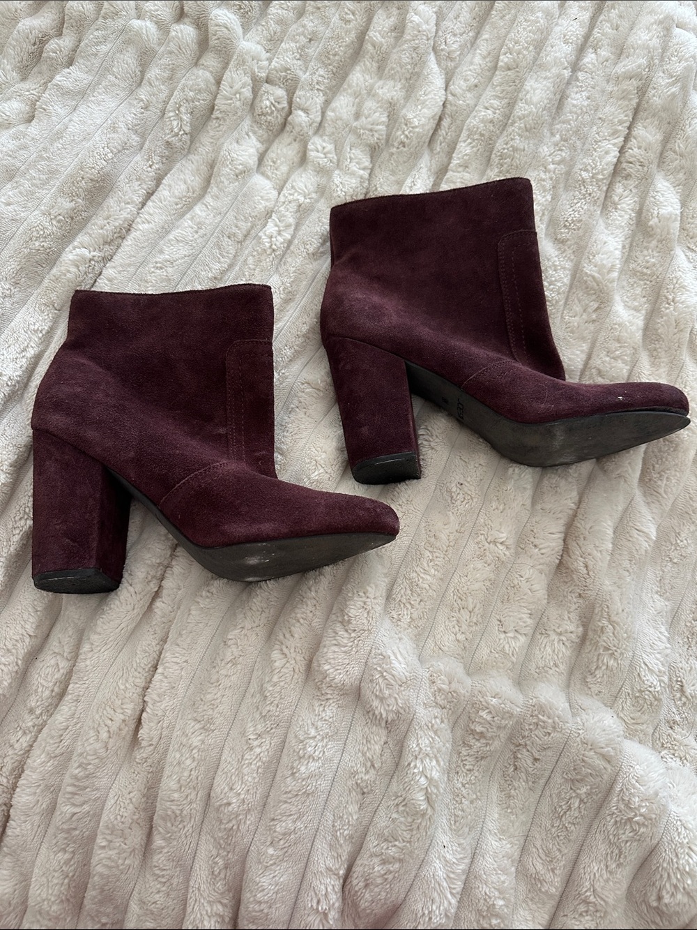 Joes jeans Women's Suede Ankle Boots - Burgundy